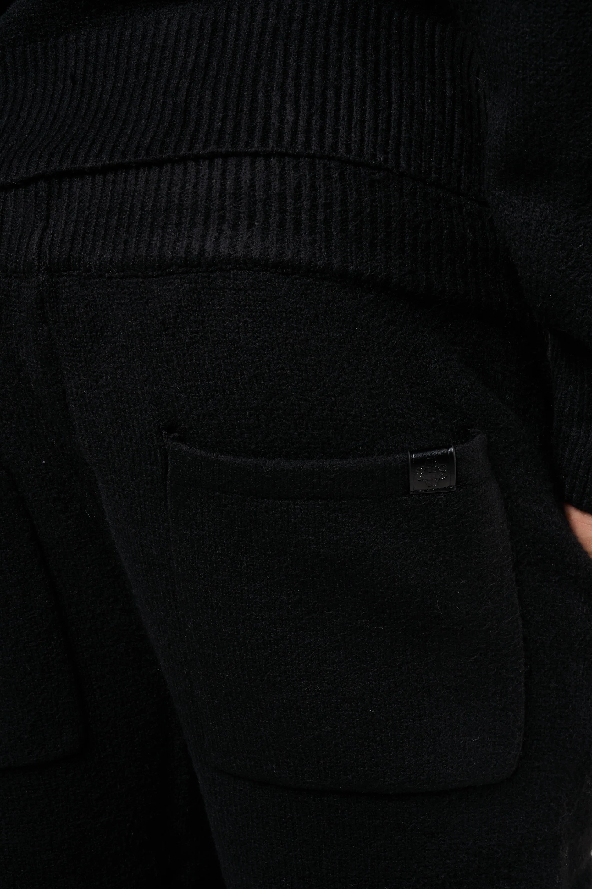 Amos Black Knitted Jogger - Image 10