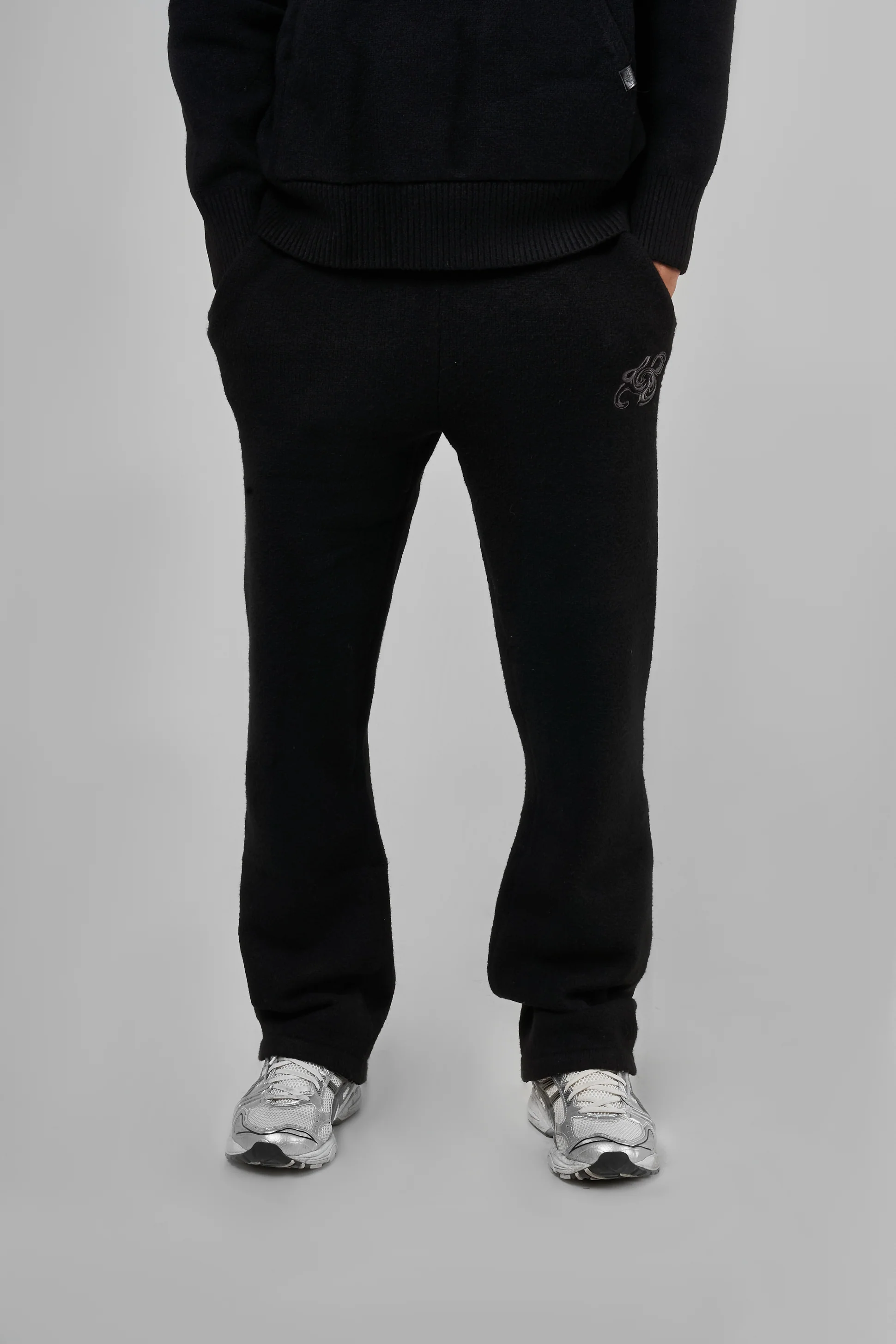 Amos Black Knitted Jogger - Image 4