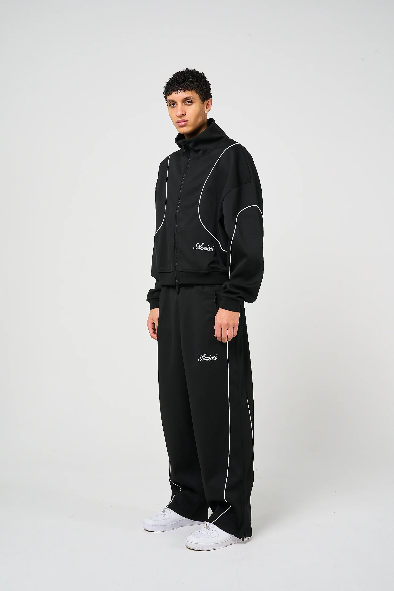 Bleecker Black Zip Through Top - Image 5