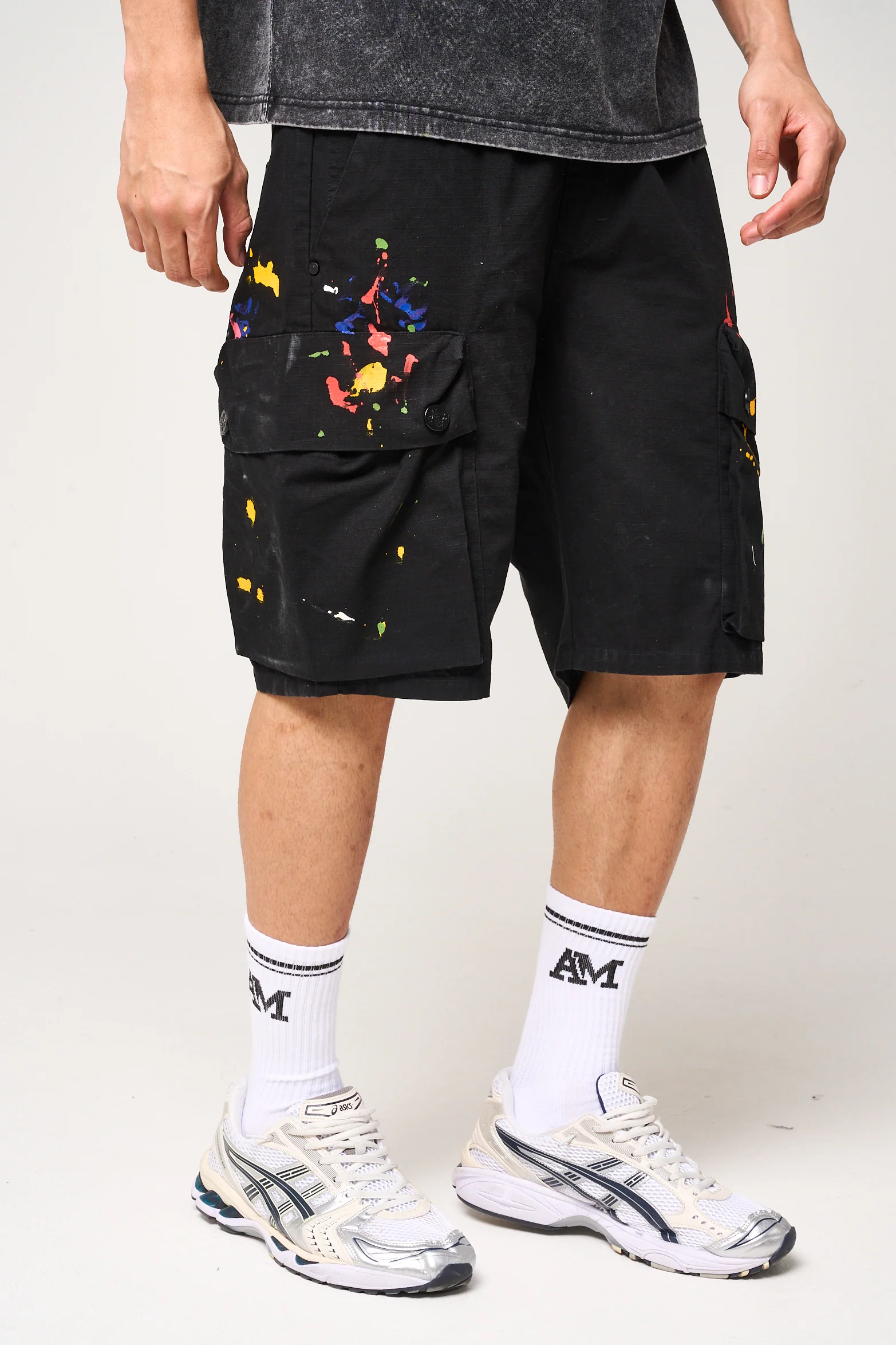 Colonel Cargo Shorts Black - Image 4