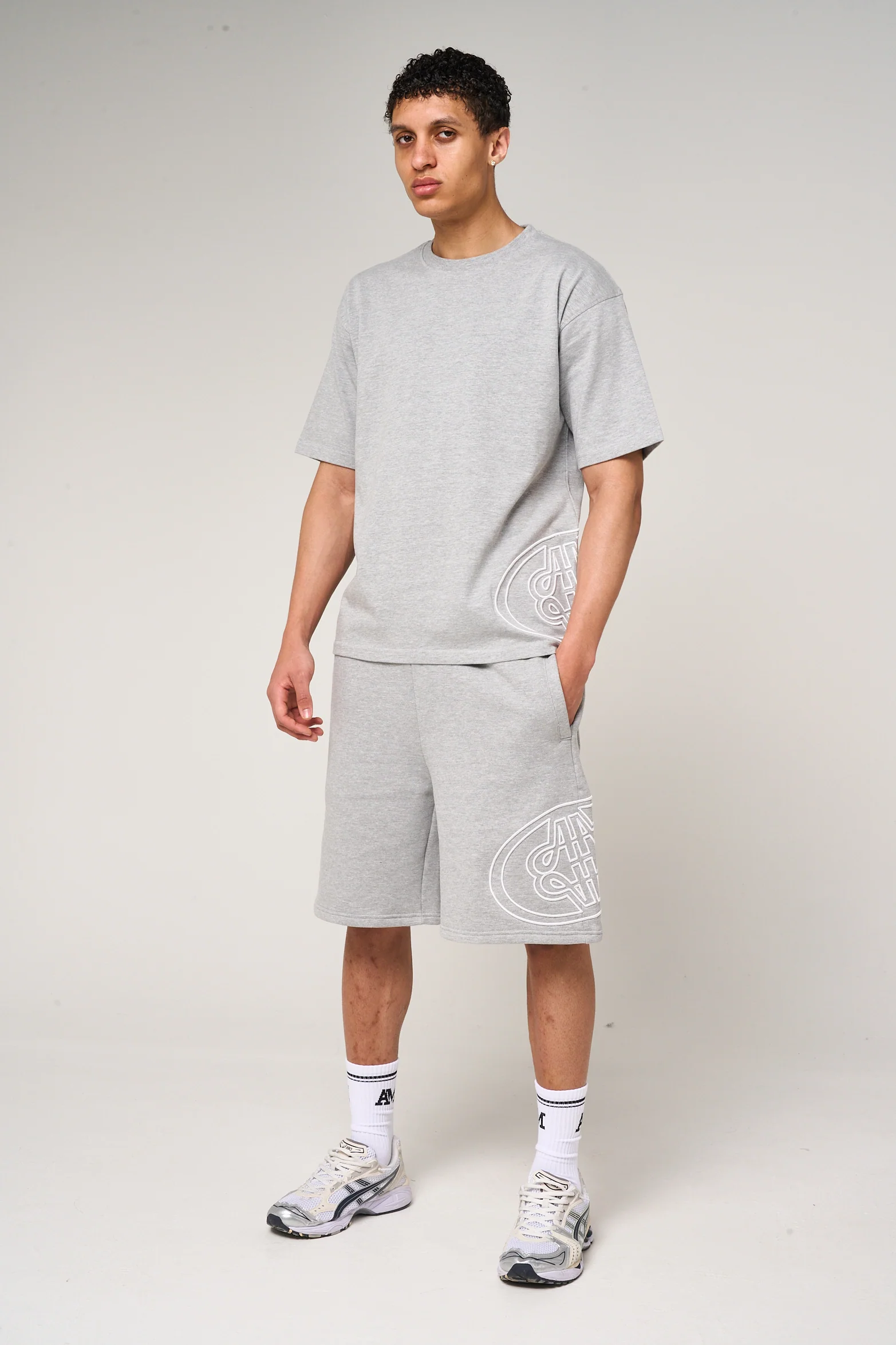 Fares Logo Embroidery Shorts Grey - Image 7