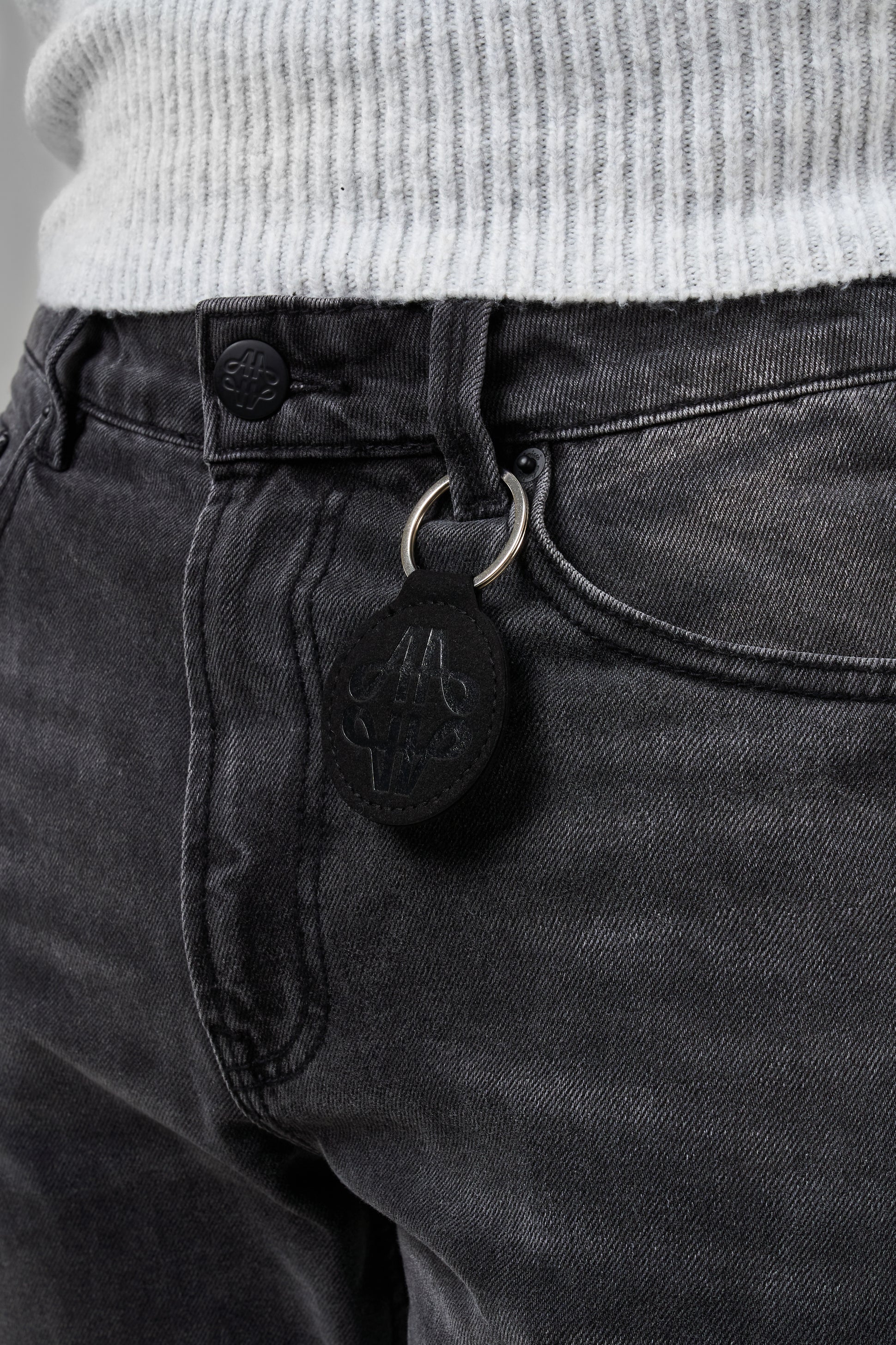 Givona Black Flare Jean - Image 10