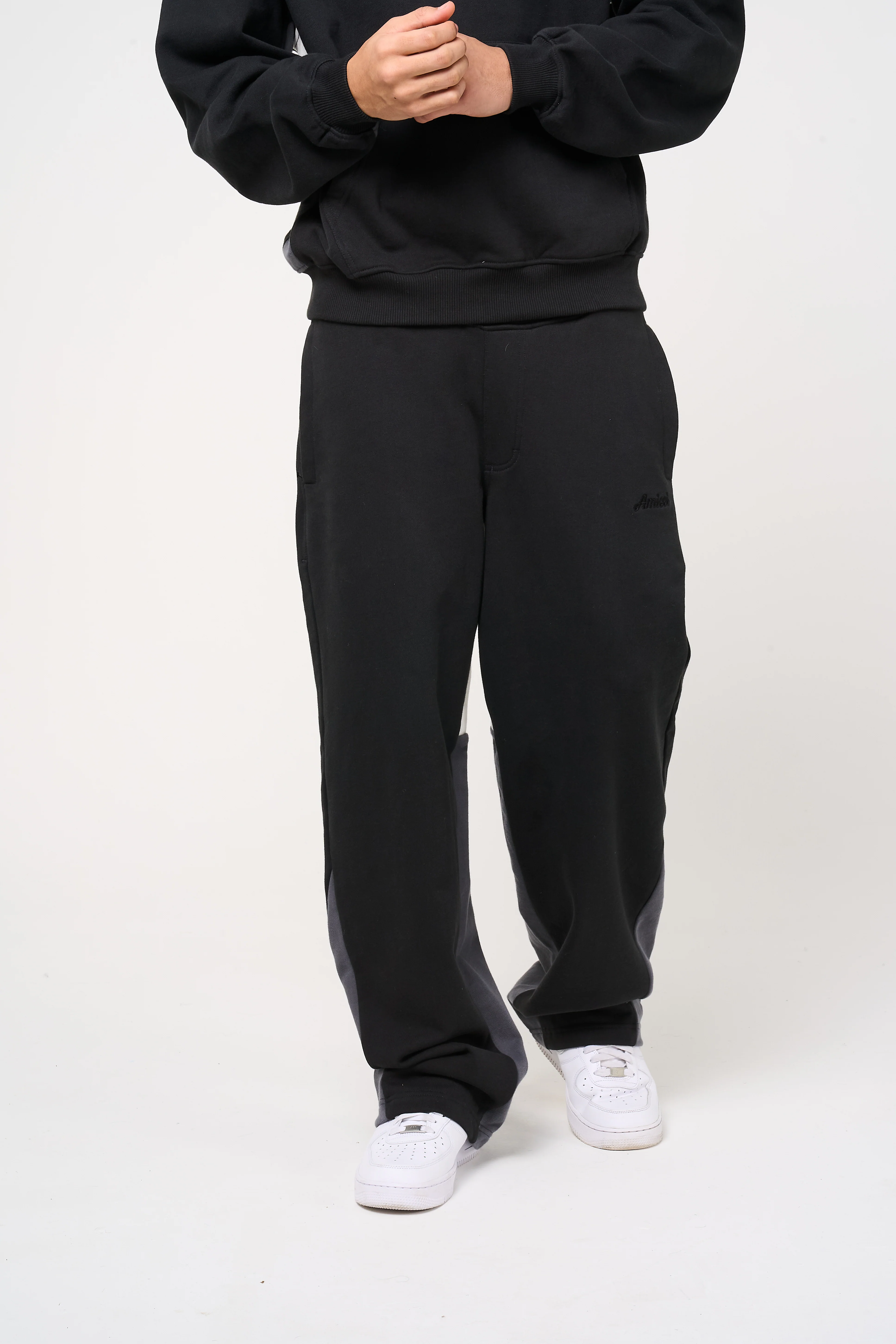 Modena Flared Jogger Black - Image 3