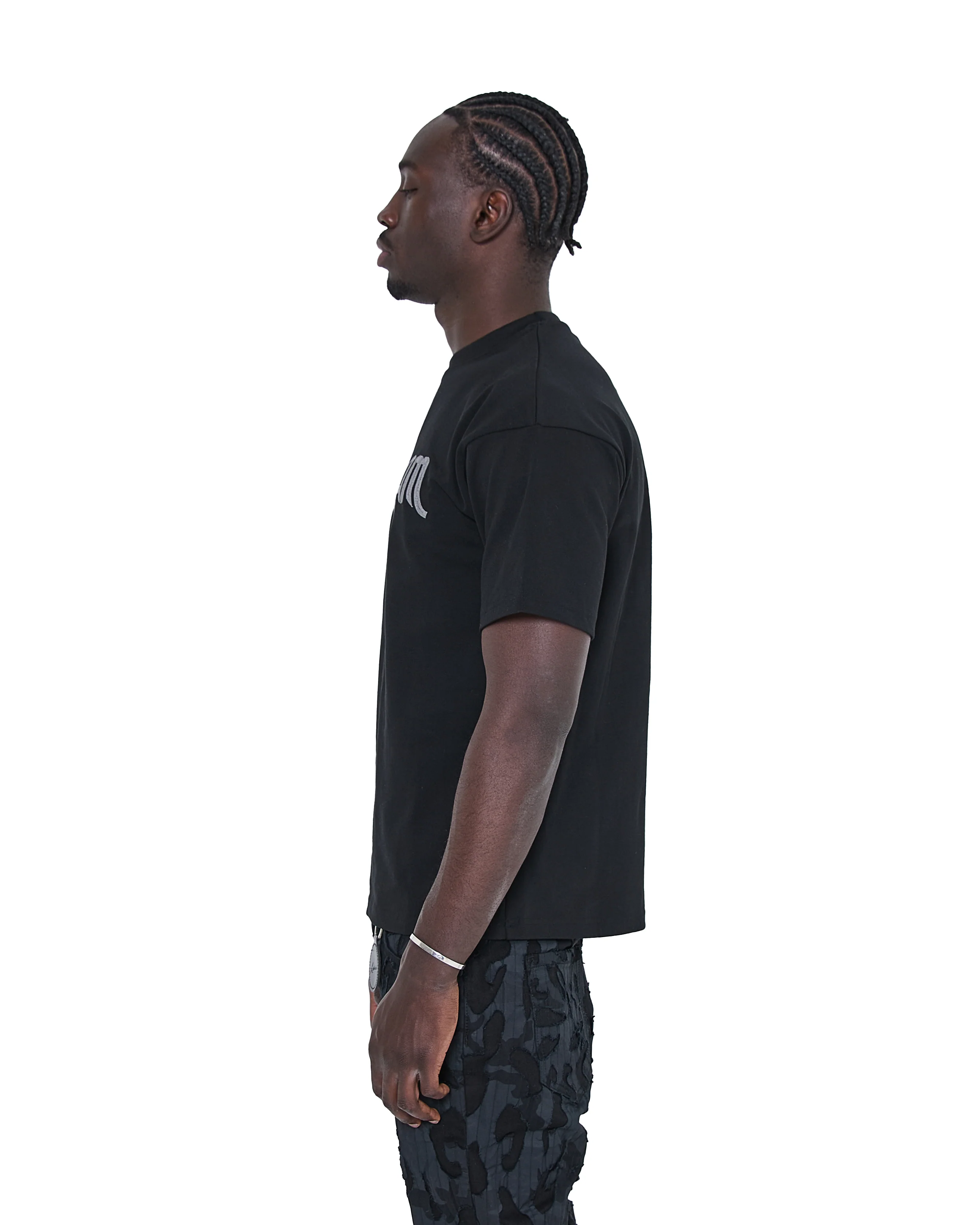 Onesta Black T Shirt - Image 4
