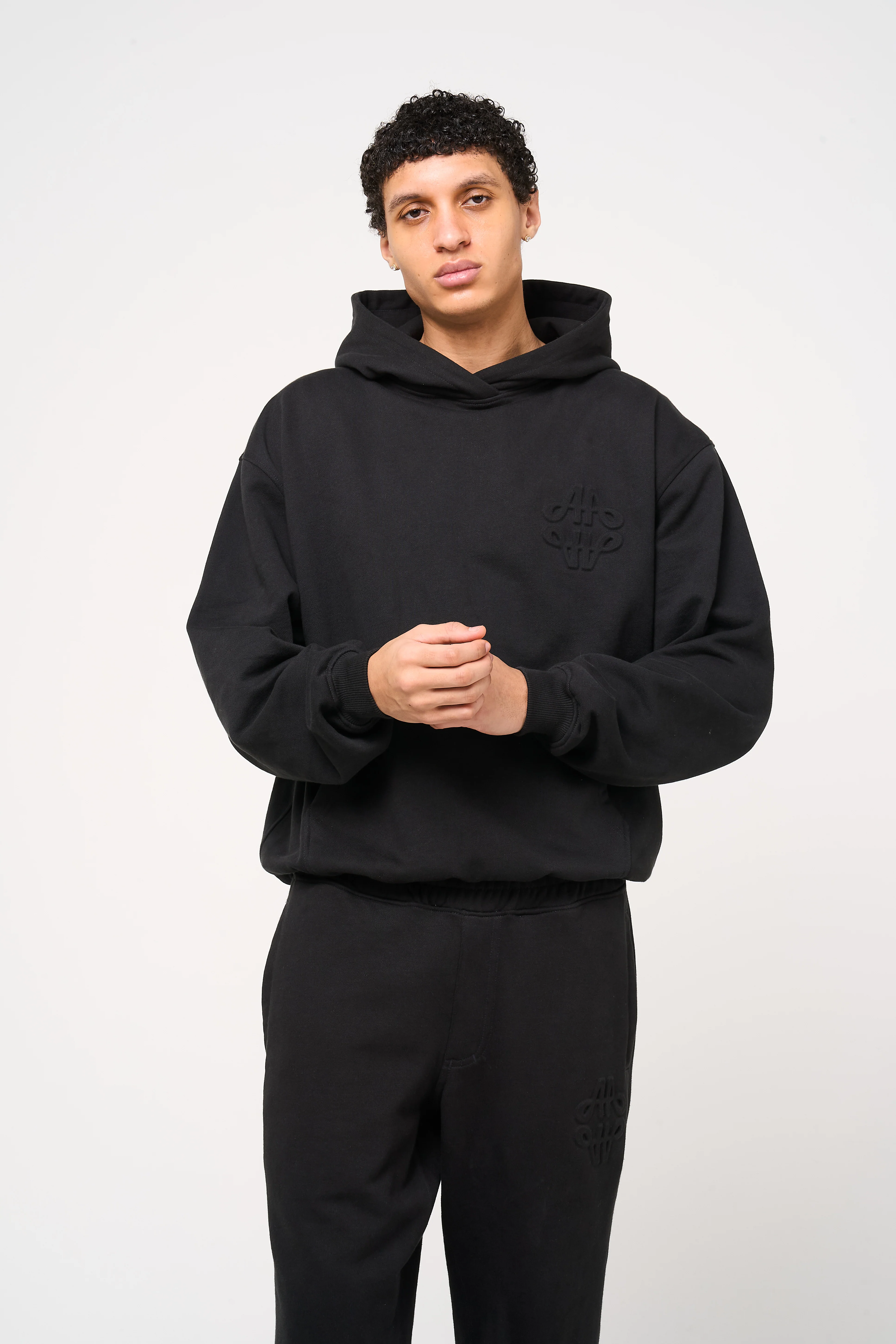 Reyes Emblem Logo Hoodie Black - Image 2
