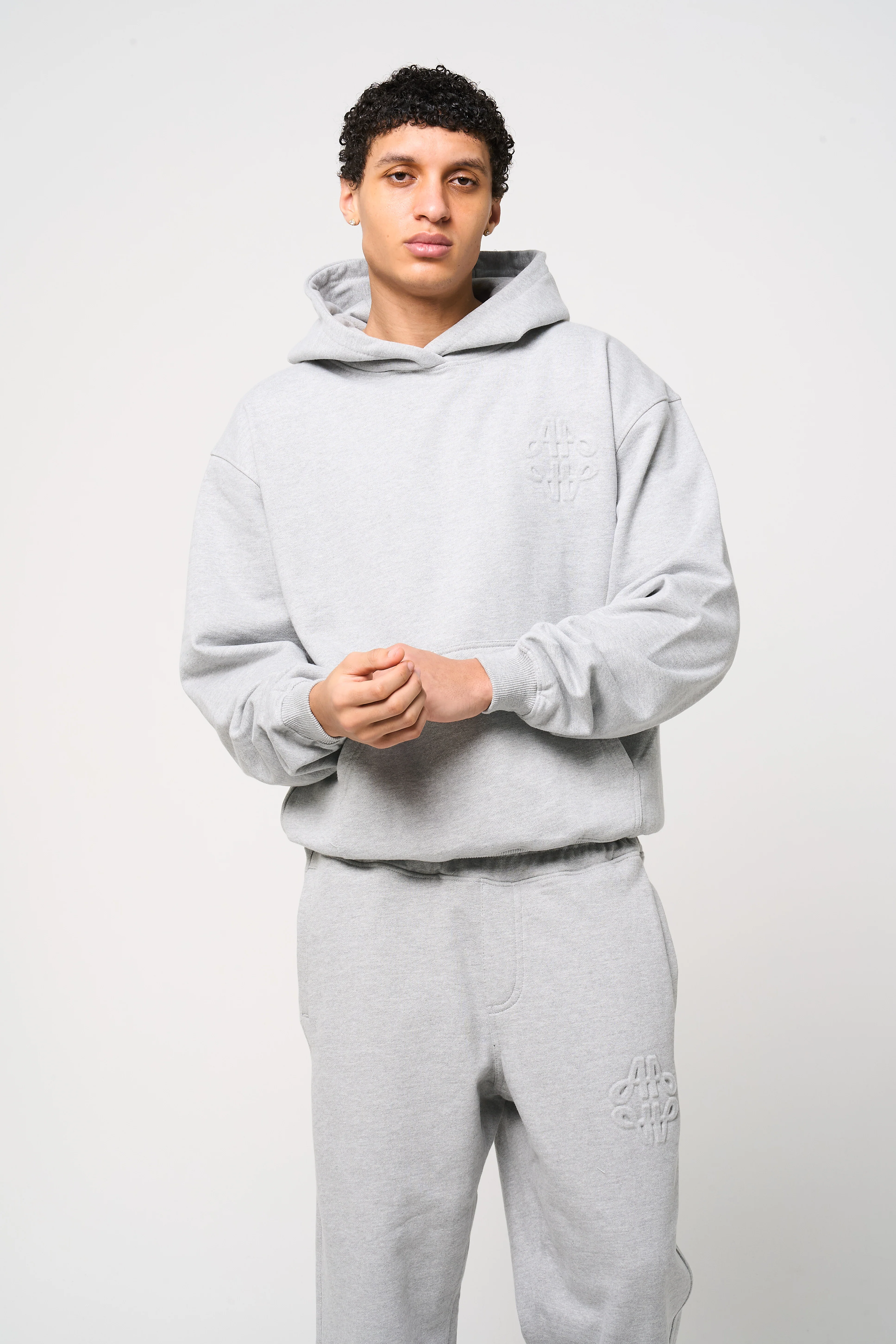 Reyes Emblem Logo Hoodie Grey - Image 2